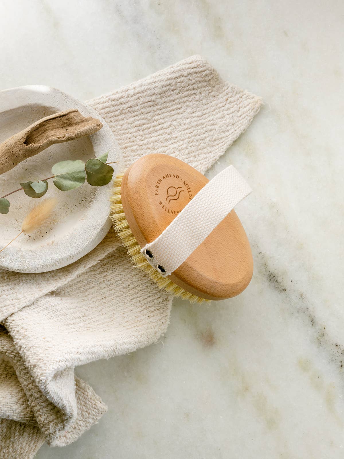 Eco-Friendly Oval Dry Brush – Beechwood & Sisal Bristles