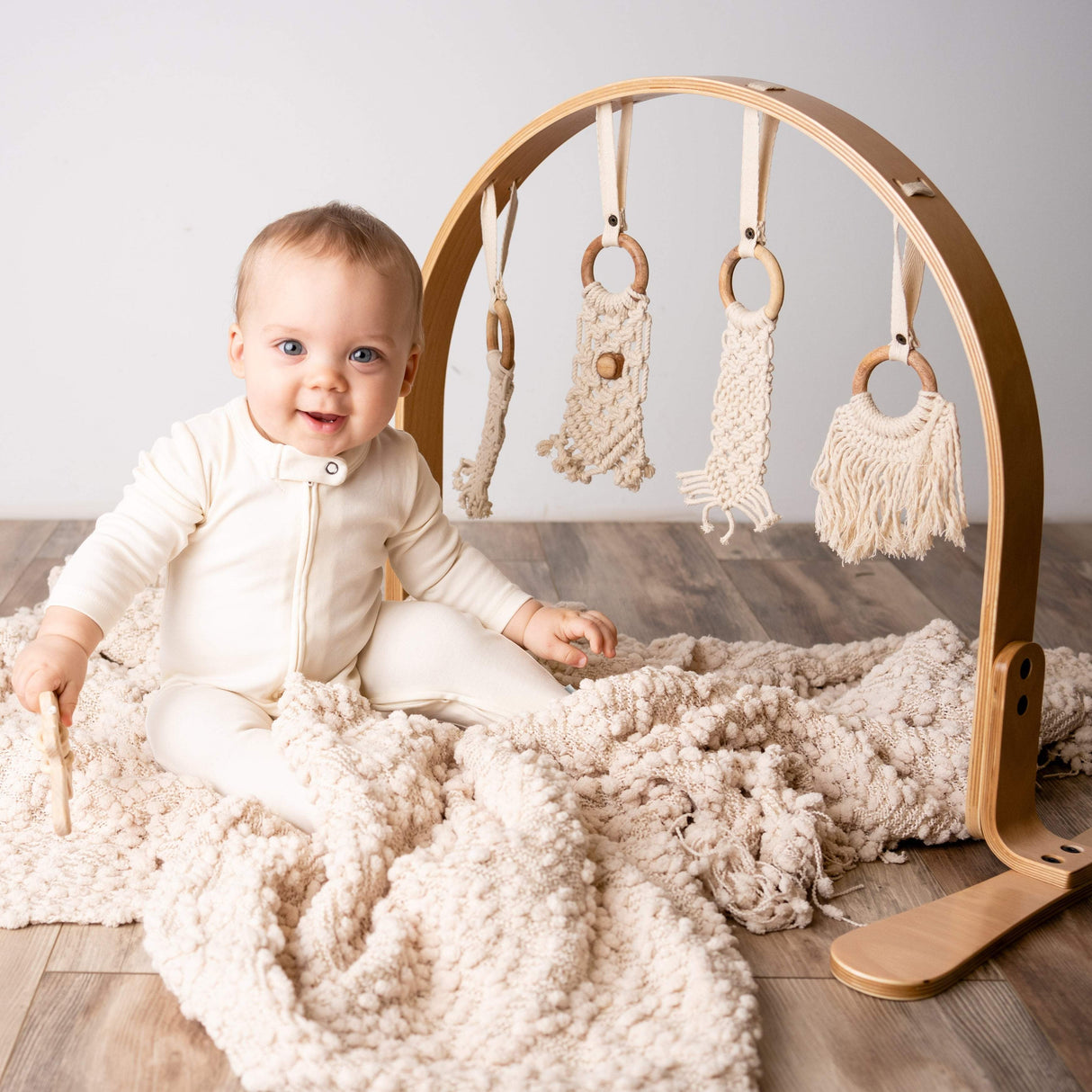 play gym | macrame - natural