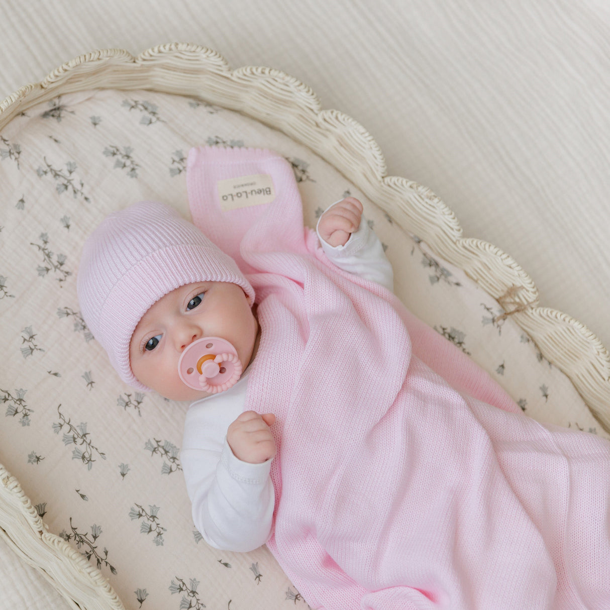 Luxe Collection 100% Organic Cotton Luxury Knit Baby Blanket + Hat Set with Gift Box