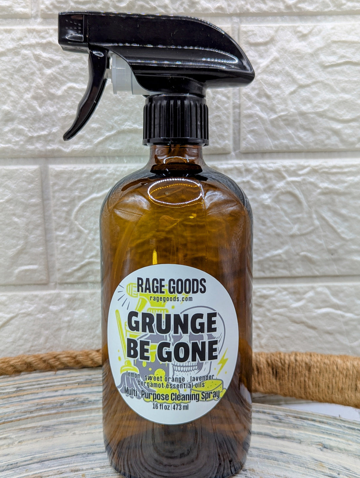 Multi-Purpose Cleaner: Essential Oils