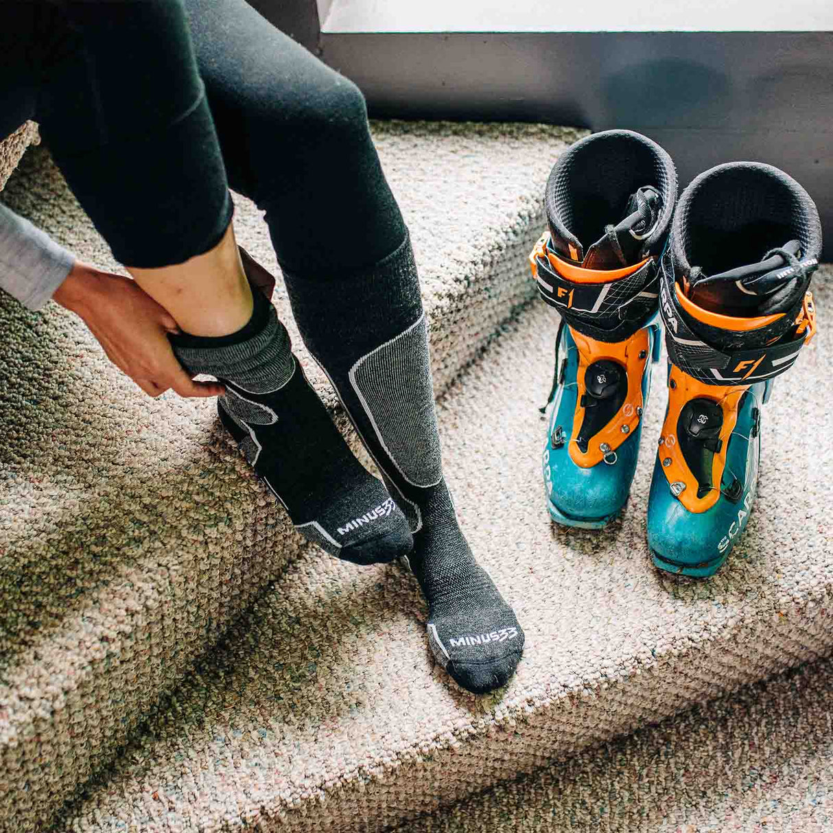 Light Cushion - Over The Calf Wool Snowboard Socks Mountain Heritage Elite