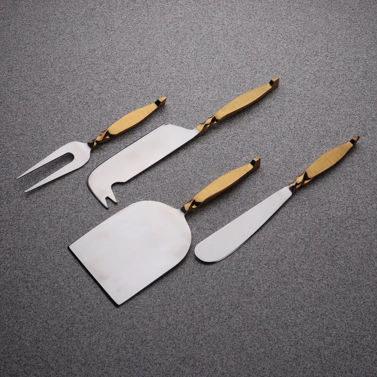 TWISTED URBAN GOLD CHEESE KNIFE 4 PC. SET