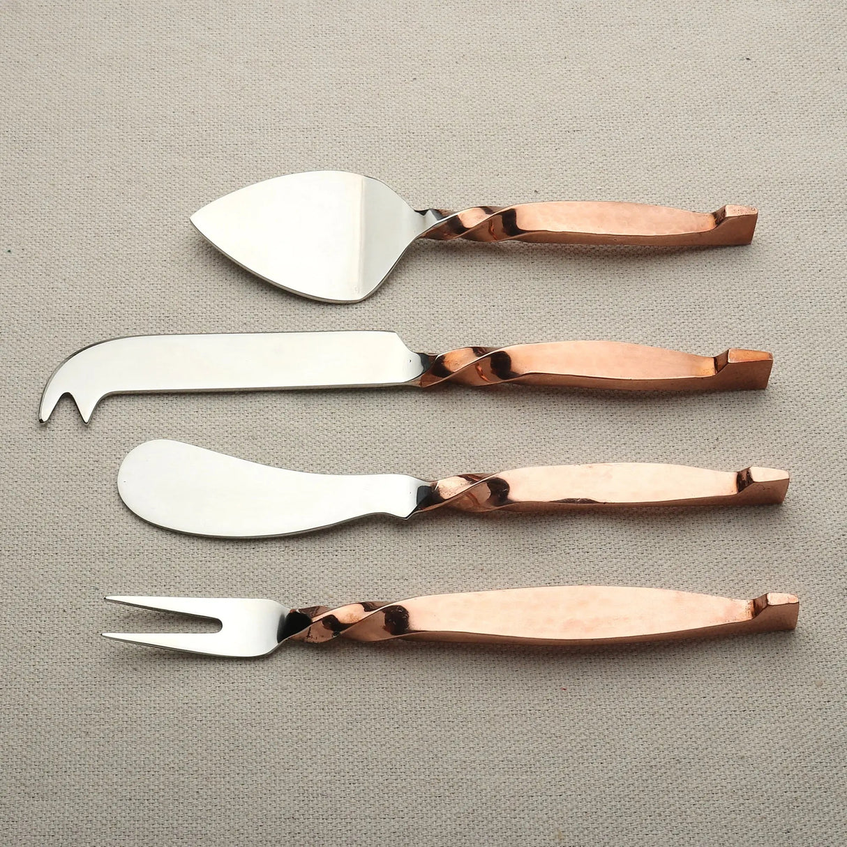 TWISTED URBAN CHEESE ACCESSORIES 4 PC. SET