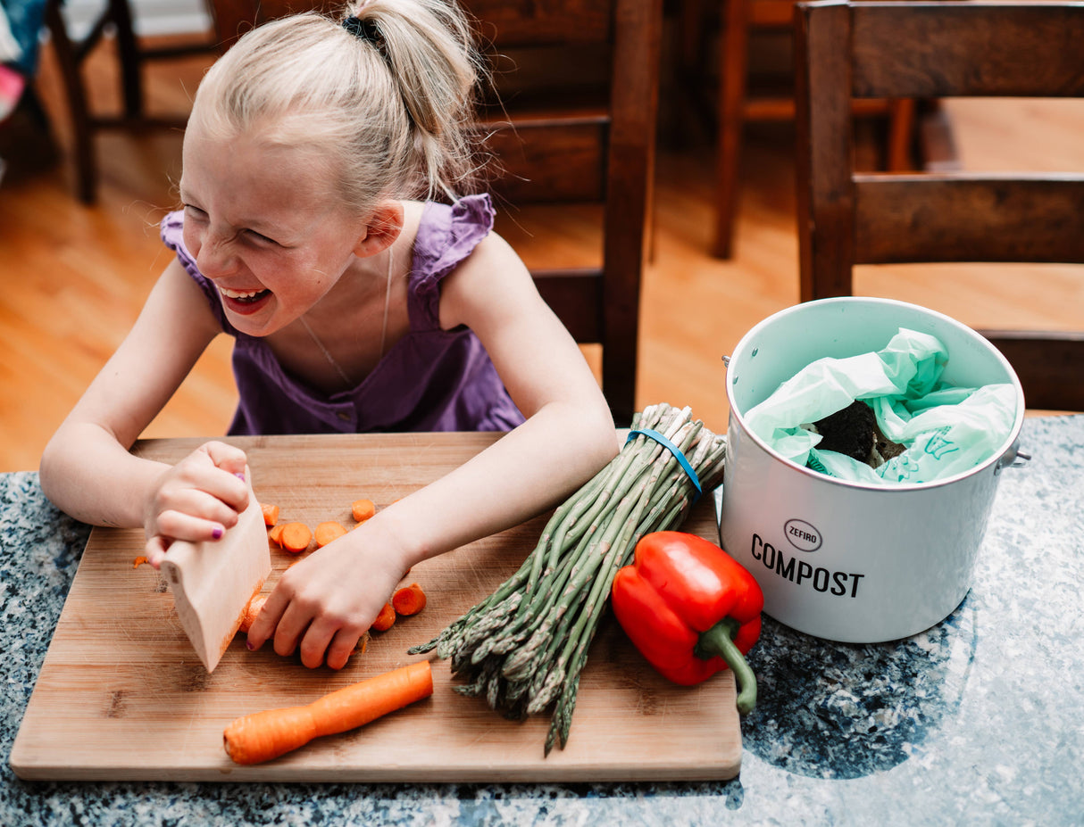 Stainless Steel Countertop Compost Bin – White (0.8 Gallons)