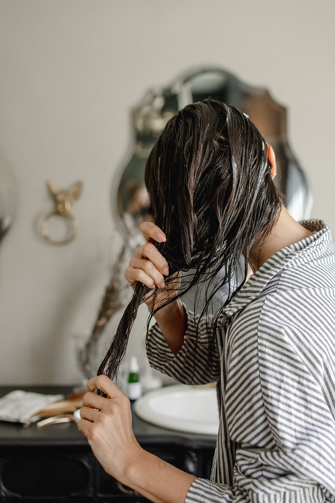 LUSH LOCKS HYDRATING HAIR MASK