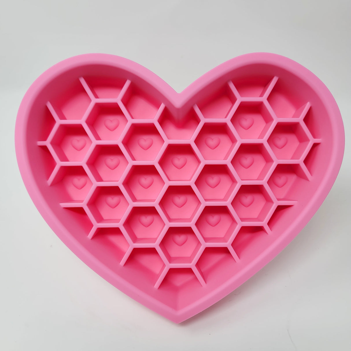 Love SlowMo slow feeder and lick mat