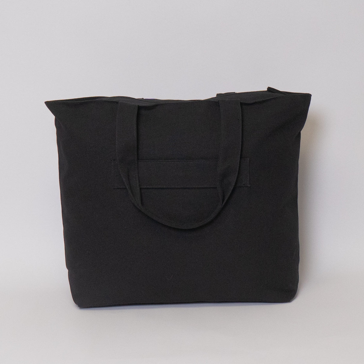 Tote bags with trolley sleeve