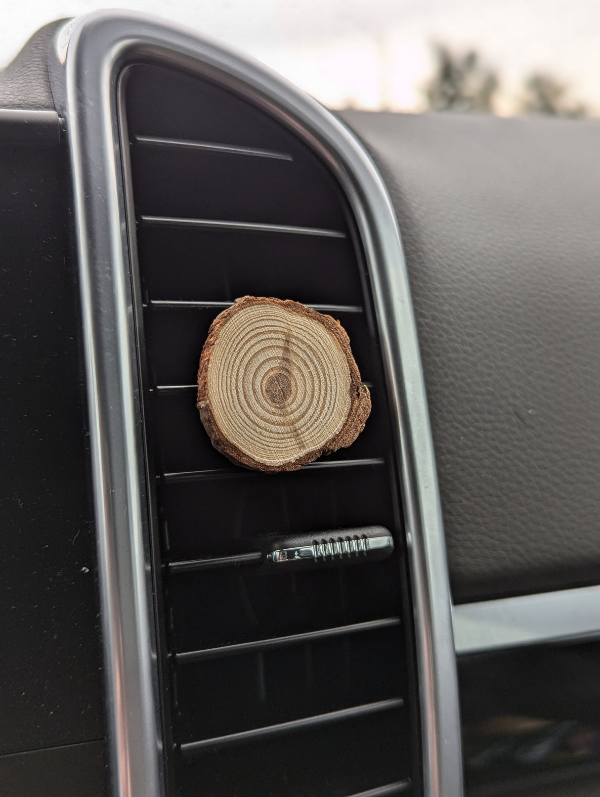 Wood Vent Clip