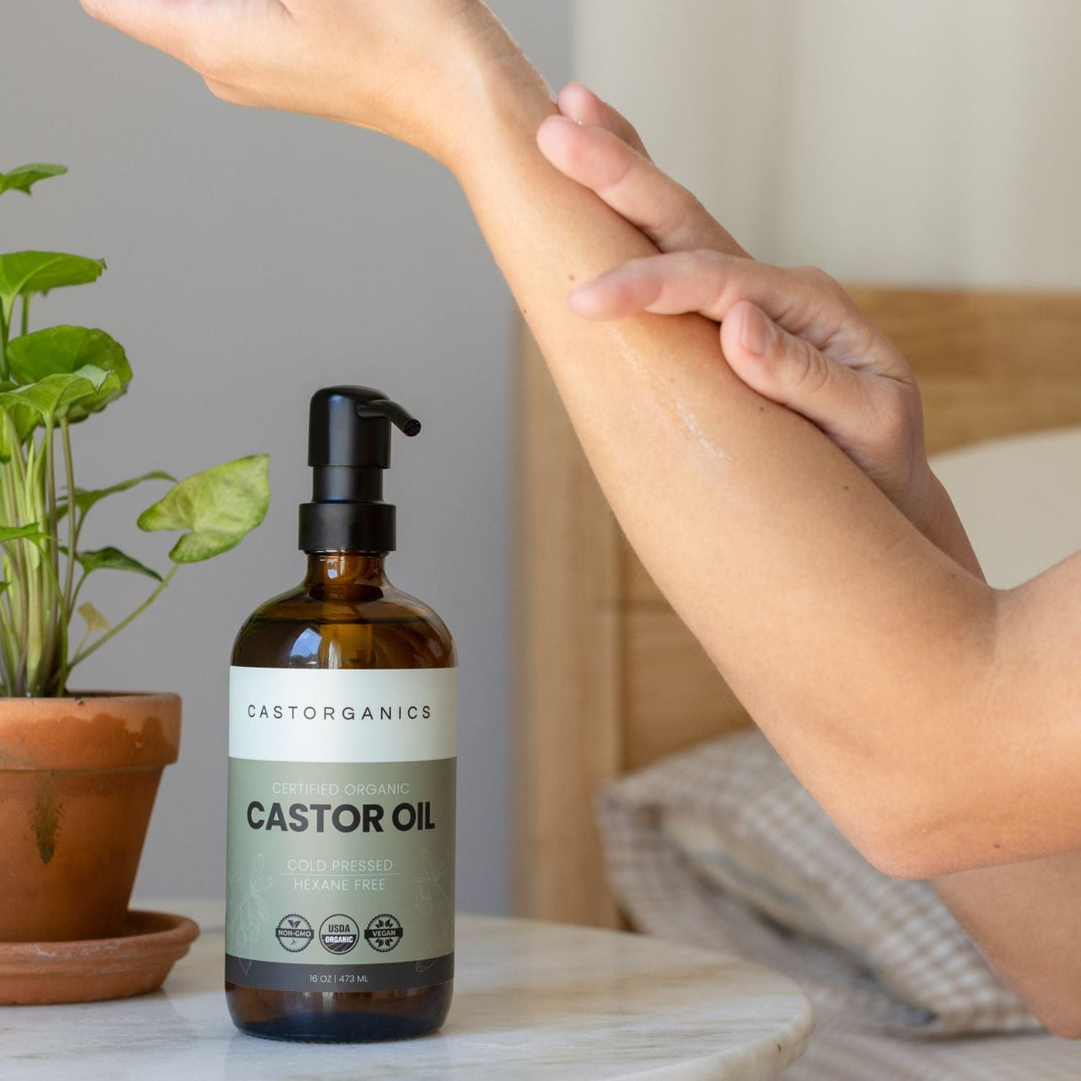 USDA Organic Castor Oil with Metal Pump