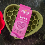 Love SlowMo slow feeder and lick mat