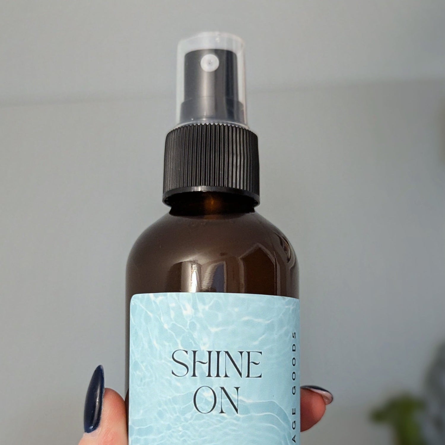 Body Oil Spray: Essential Collection