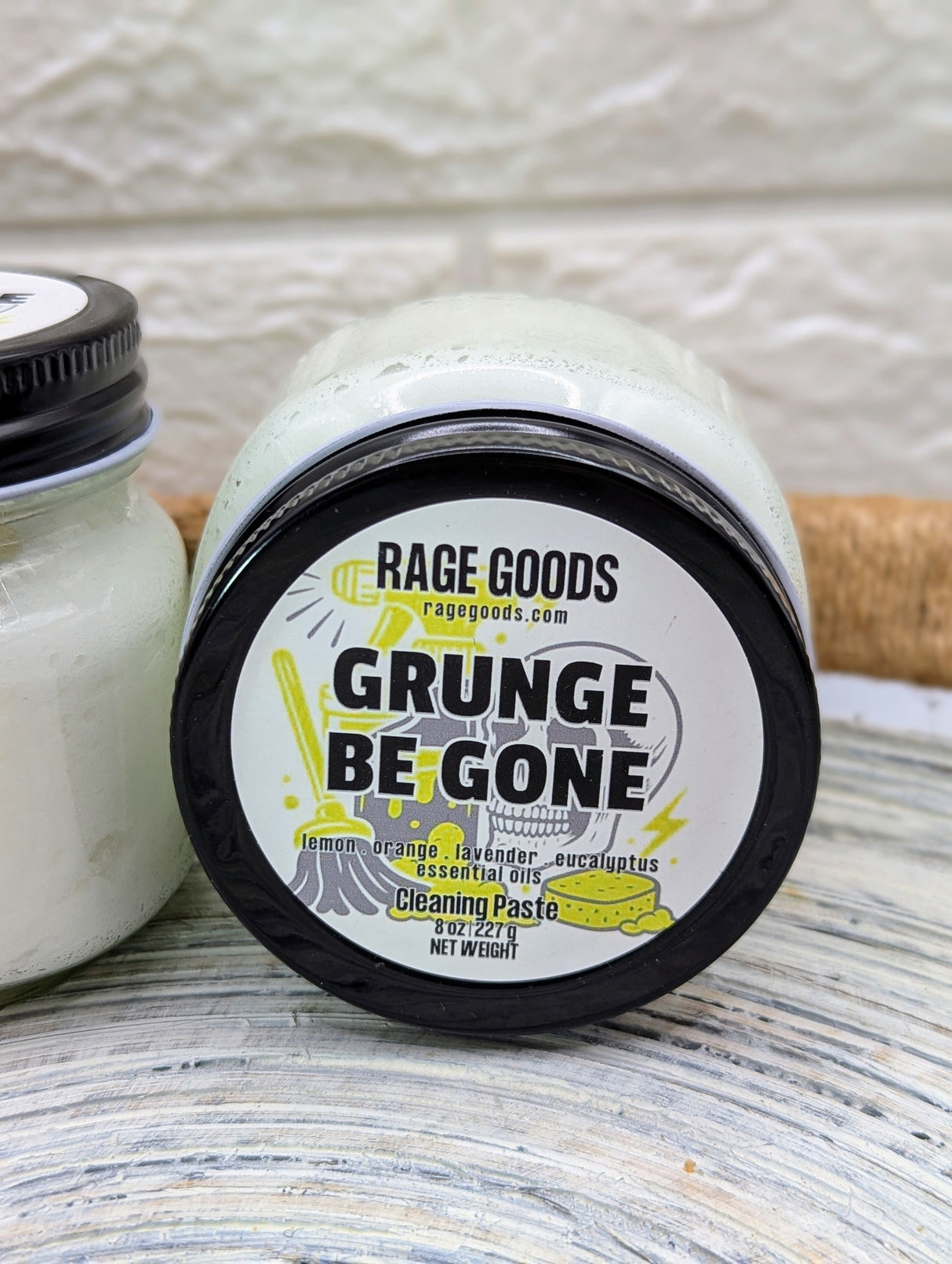 Cleaning Paste: Essential Oil