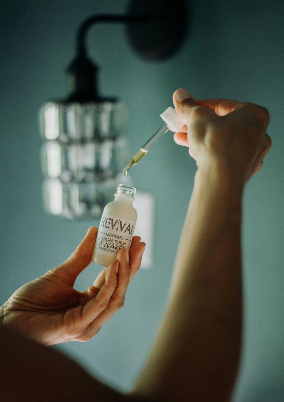 GODDESS FACIAL SERUM - AWAKEN
