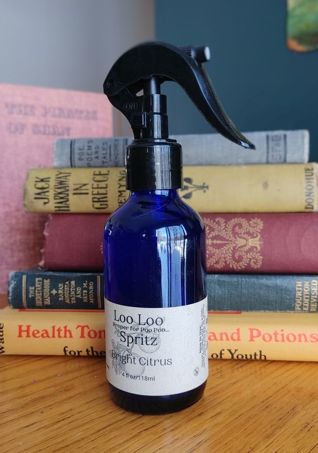 Deodorizing "Loo Loo" Spritz