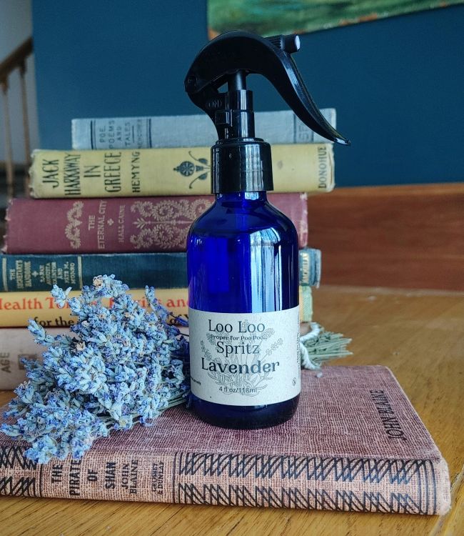 Deodorizing "Loo Loo" Spritz