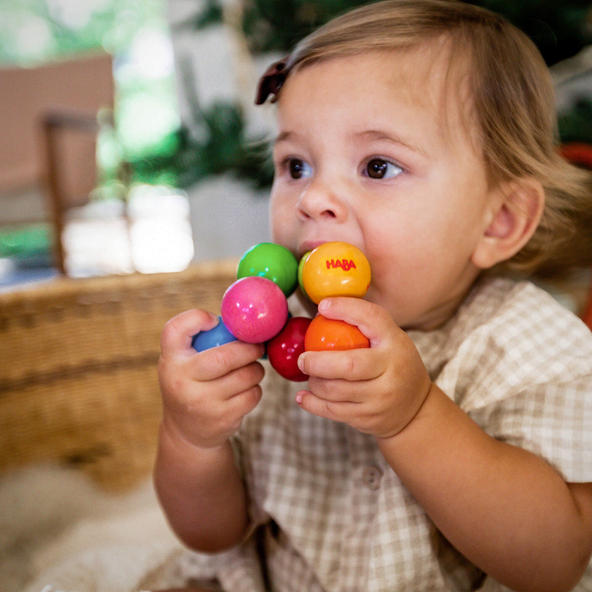 Magica Wooden Clutching Toy