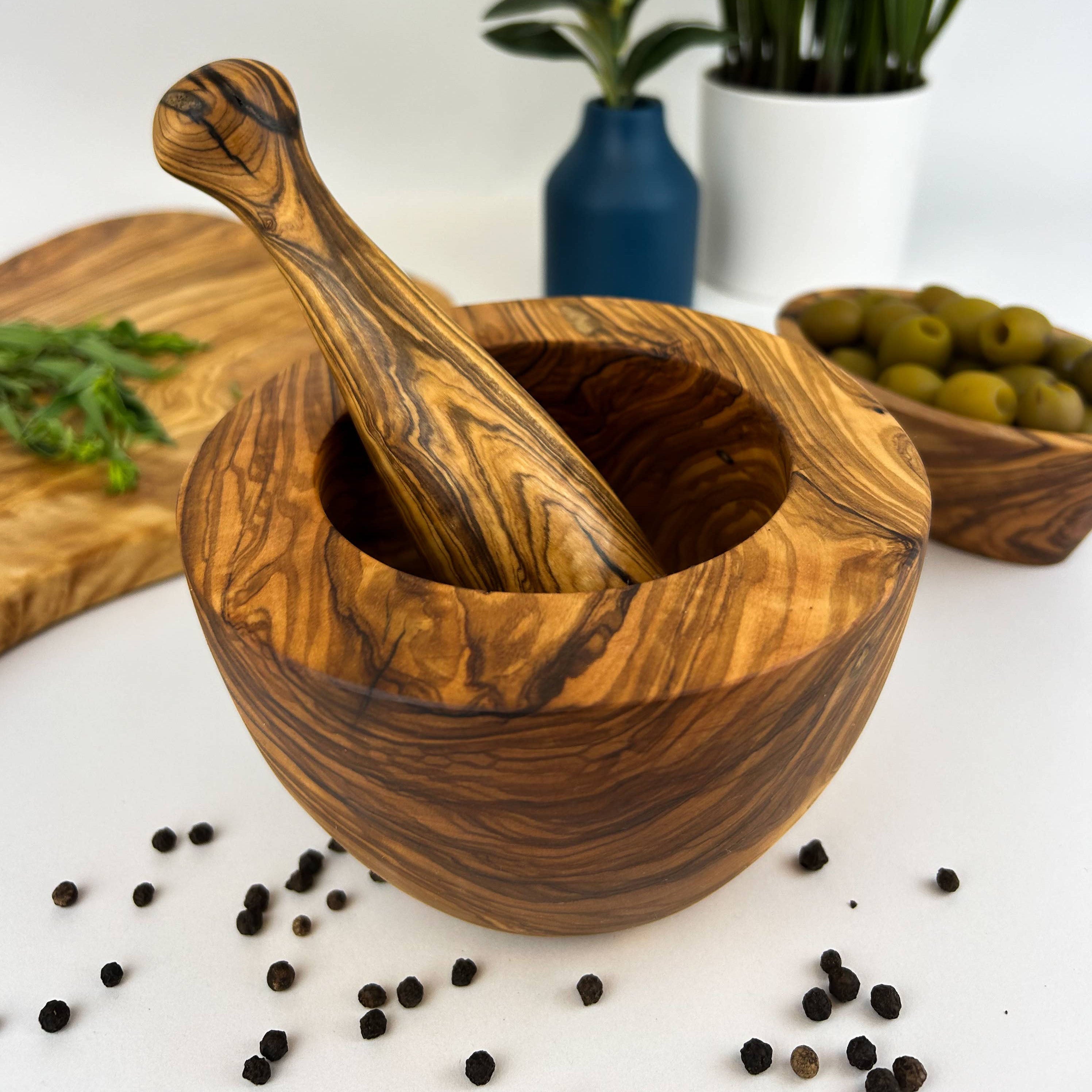 Classic Olive Wood Mortar & Pestle - Thumbnail 5