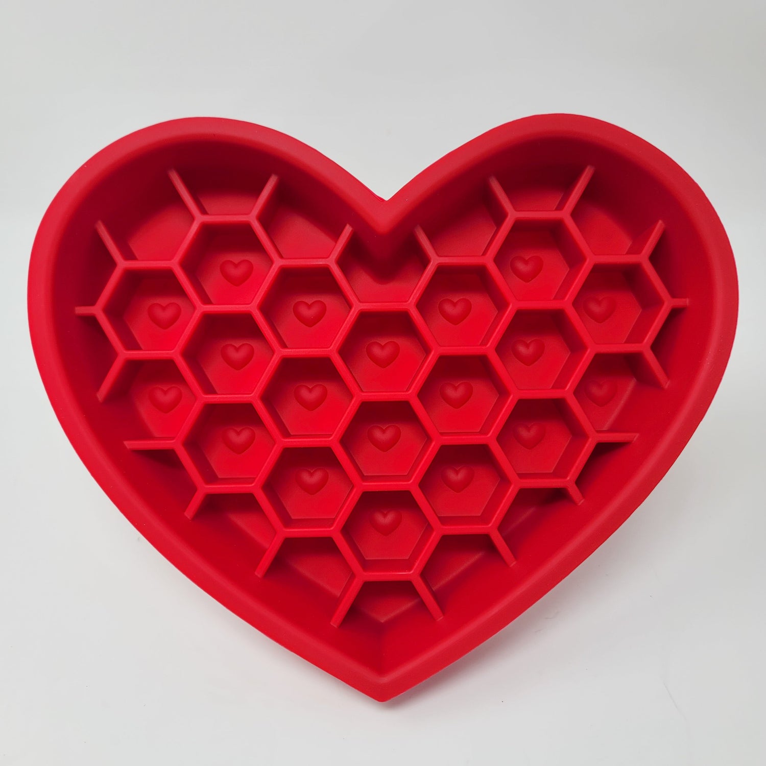 Love SlowMo slow feeder and lick mat