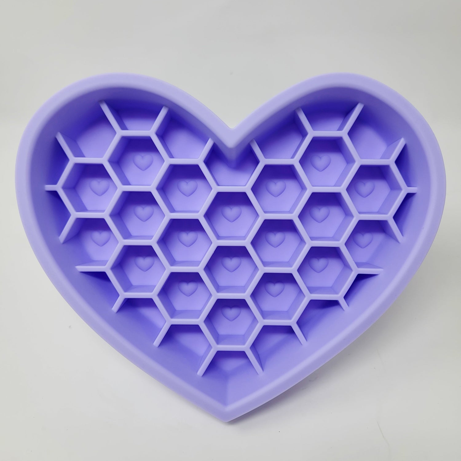 Love SlowMo slow feeder and lick mat