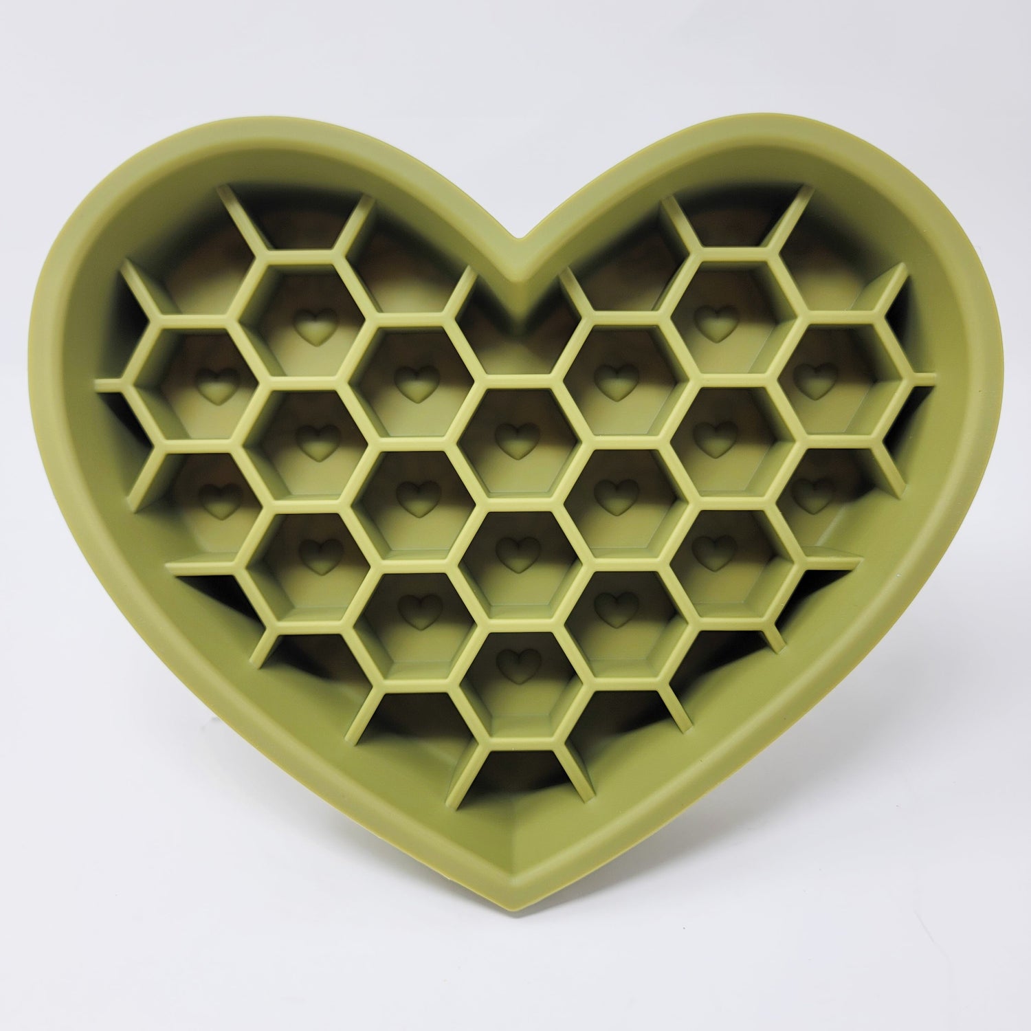 Love SlowMo slow feeder and lick mat