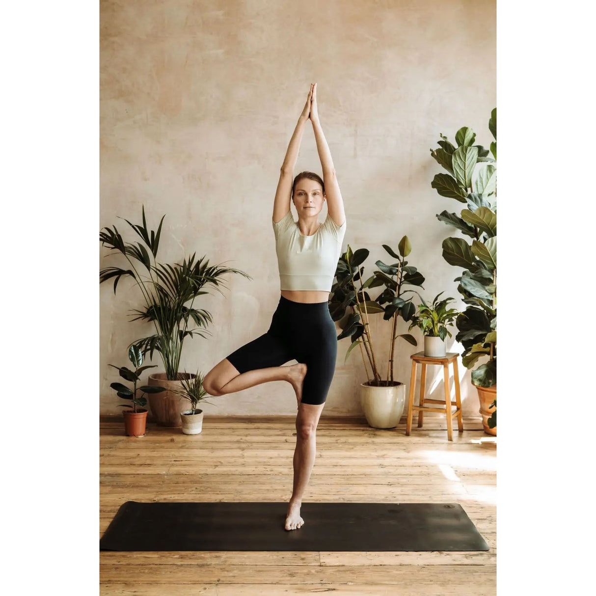 Black Recycled Rubber Yoga Mat